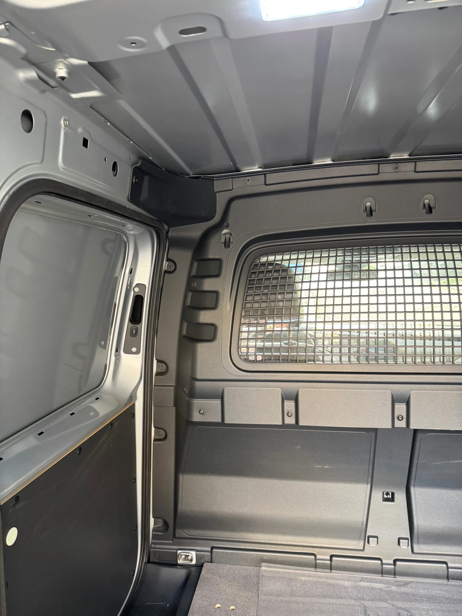 VW Caddy 2.0 TDI, DSG 7 | Mobile.bg   15