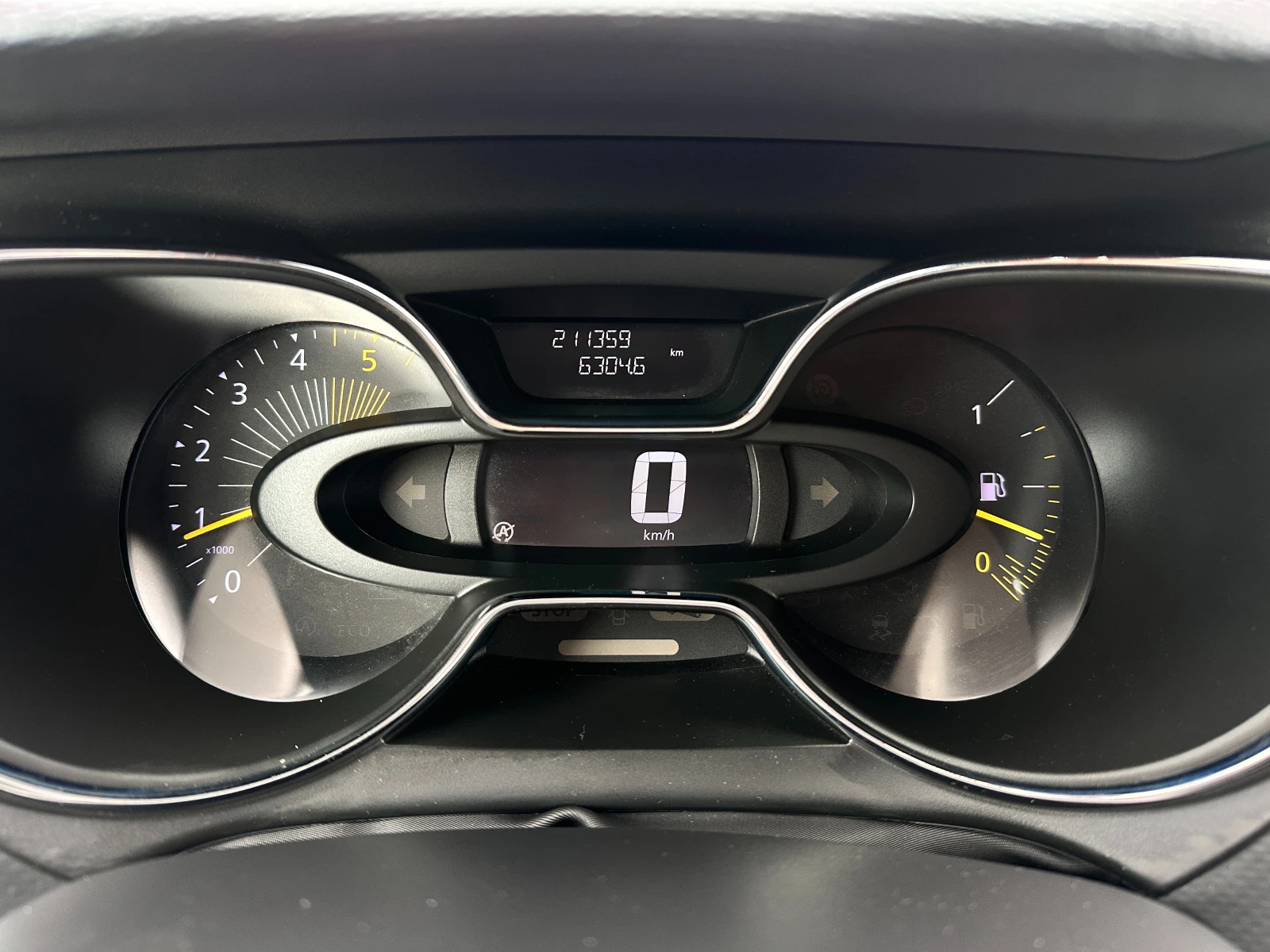 Renault Captur 1.5dCi E5B Full | Mobile.bg   16