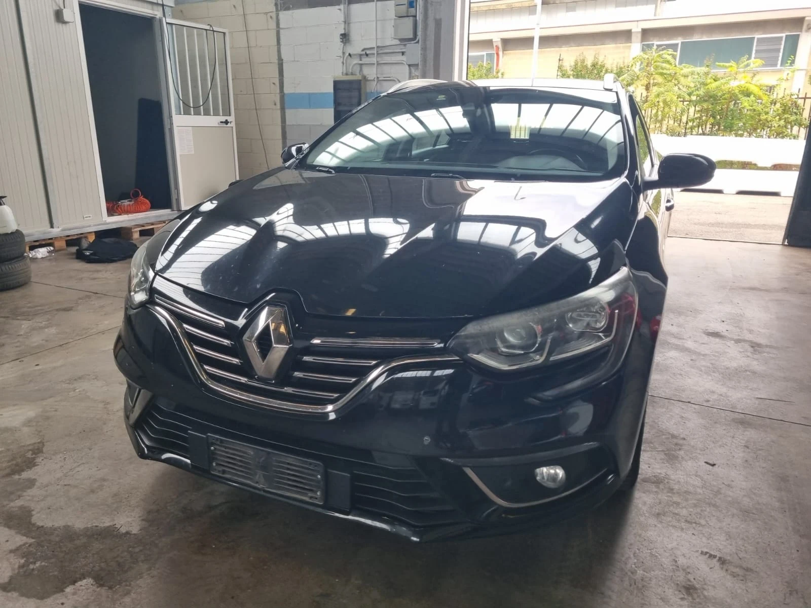 Renault Megane 1.5DCI Avtomat - изображение 2