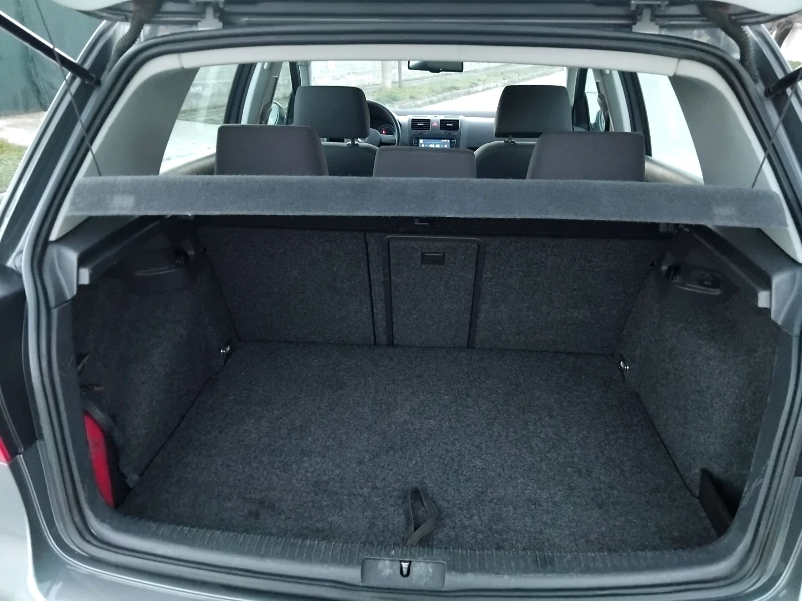 VW Golf 1.9TDI.105k.6скр.+ КЛИМА. ДИЗЕЛ , снимка 13 - Автомобили и джипове - 53710969