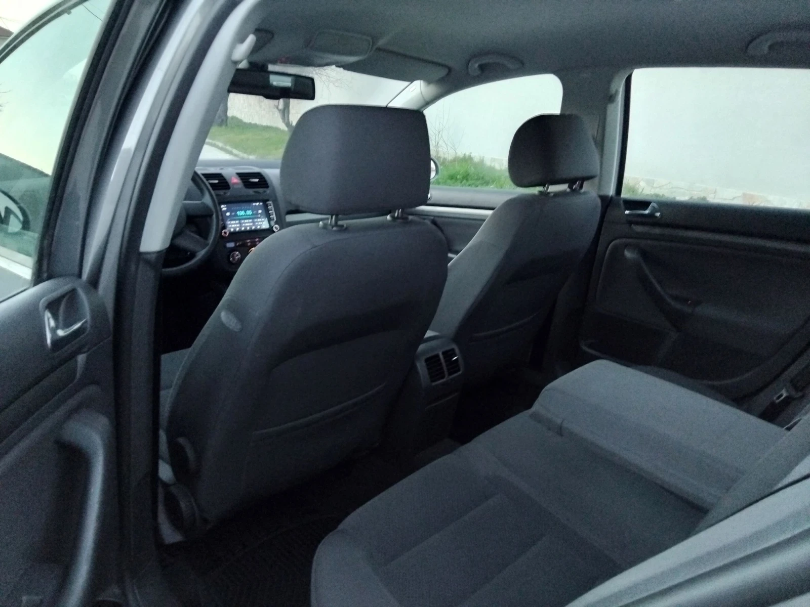 VW Golf 1.9TDI.105k.6скр.+ КЛИМА. ДИЗЕЛ , снимка 14 - Автомобили и джипове - 53710969