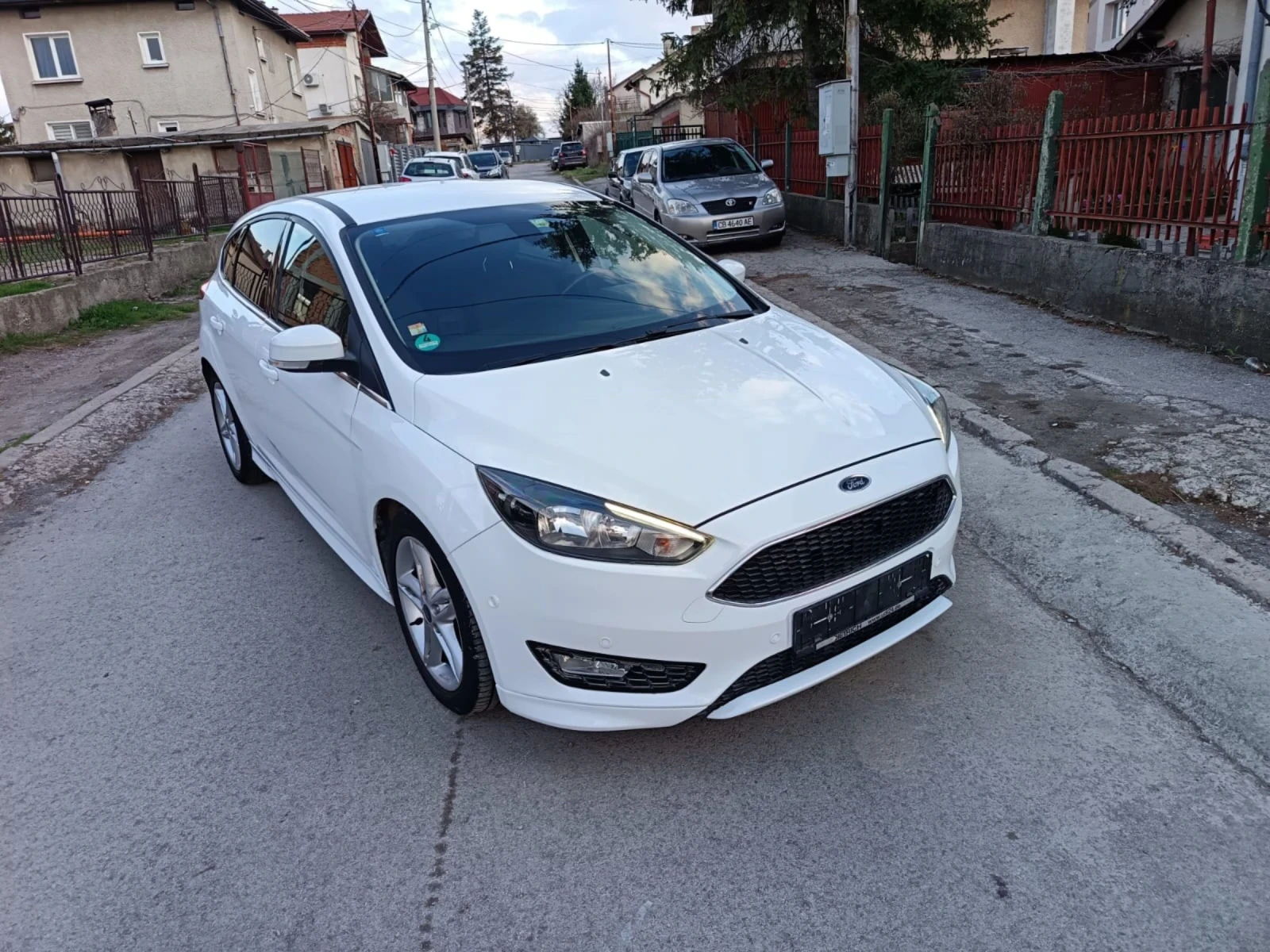 Ford Focus 1.5 перфектен 180к.с.навигация 127хиля, снимка 9 - Автомобили и джипове - 53992361