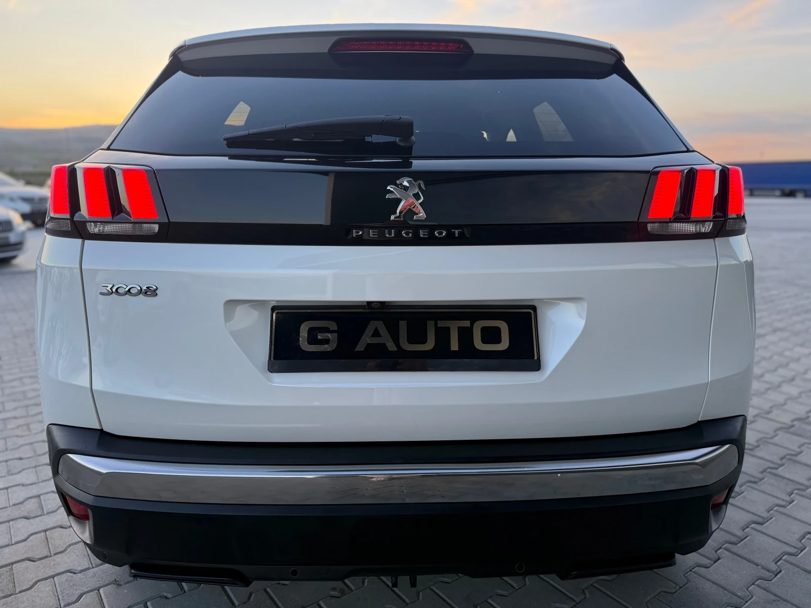 Peugeot 3008 1.5HDI 131 ks Собствен Лизинг !!!, снимка 6 - Автомобили и джипове - 54355433