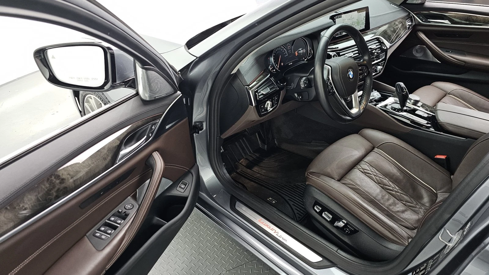 BMW 540 ЛЮК* HUD* 360* ПОДГРЕВ ВОЛАН* КРАЙНА ЦЕНА, снимка 10 - Автомобили и джипове - 55344721