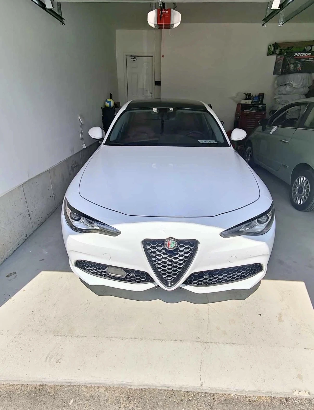 Alfa Romeo Giulia 2.0T | TI Q4 | HARMON KARDON | CARFAX | 