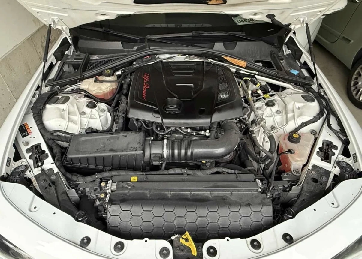 Alfa Romeo Giulia 2.0T | TI Q4 | HARMON KARDON | CARFAX | , снимка 7 - Автомобили и джипове - 55508490