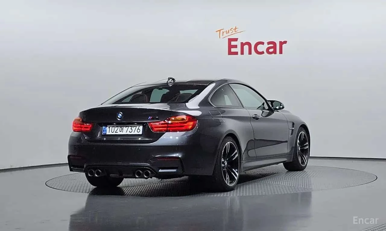 BMW M4 Coupe Performance Silencer Edition, снимка 2 - Автомобили и джипове - 55572035