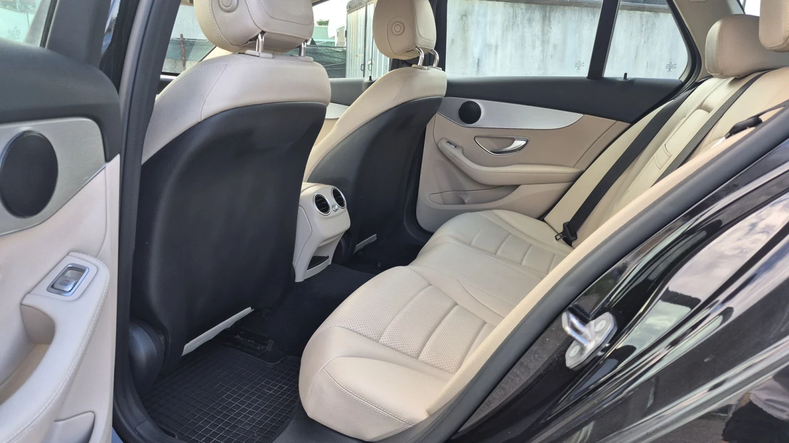 Mercedes-Benz C 220 Cdi 150 000 * Ръчни Скорости * 2018г РАЗПРОДАЖБА, снимка 9 - Автомобили и джипове - 55972080