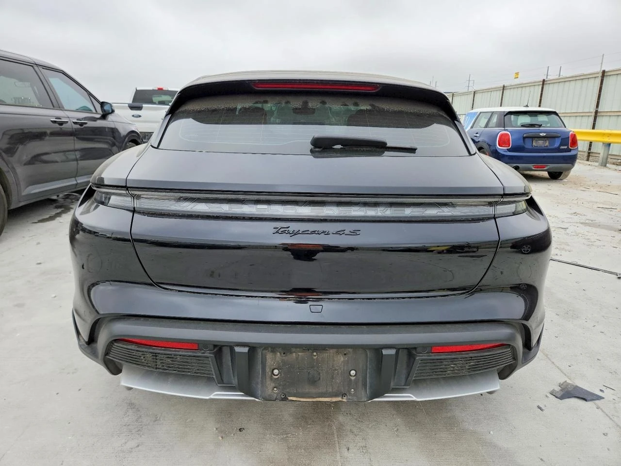 Porsche Taycan 4S Cross Tourismo, снимка 2 - Автомобили и джипове - 56116374