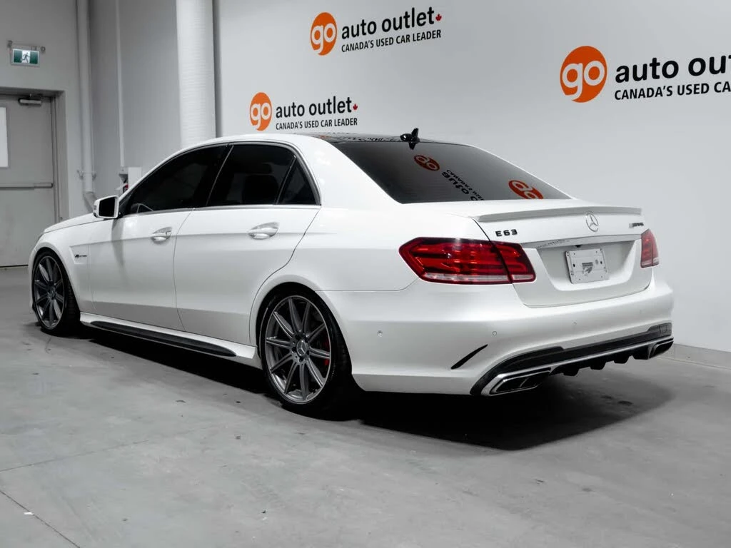 Mercedes-Benz E 63 AMG S/Harman kardon/Обдух/Масажи/Панорама/SXM/, снимка 4 - Автомобили и джипове - 56183390