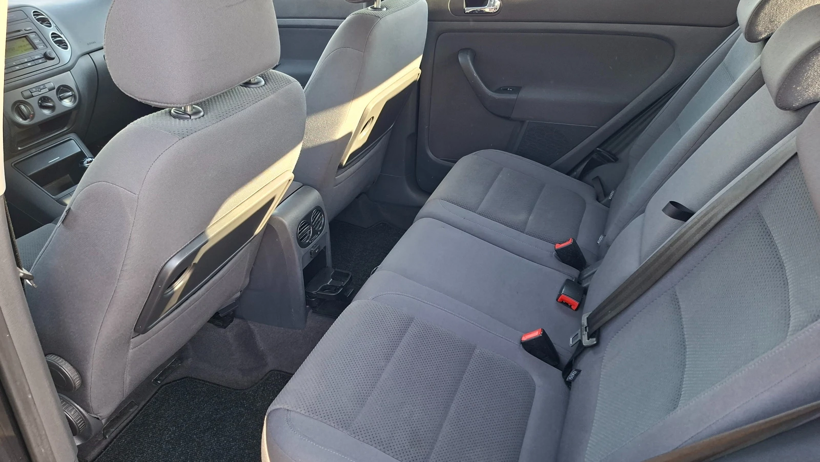 VW Golf Plus 1.4i, снимка 12 - Автомобили и джипове - 56426430