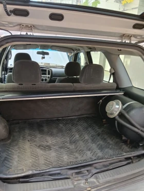 Mazda Tribute, снимка 11