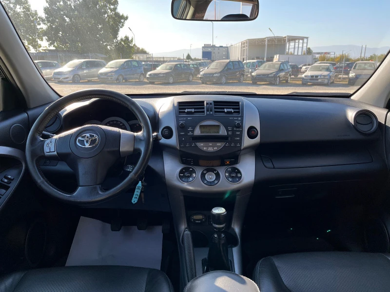 Toyota Rav4 2.2 D-CAT, снимка 7 - Автомобили и джипове - 46493486