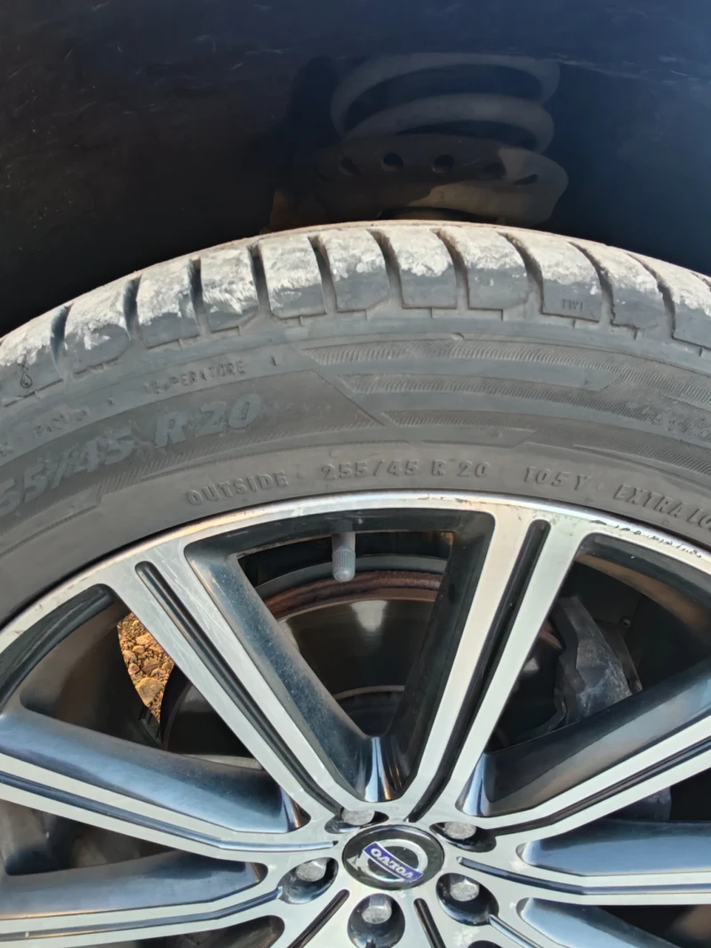 Volvo XC60, снимка 14 - Автомобили и джипове - 52269728