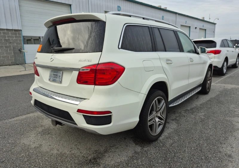 Mercedes-Benz GL 350 BLUETEC, снимка 3 - Автомобили и джипове - 52429620