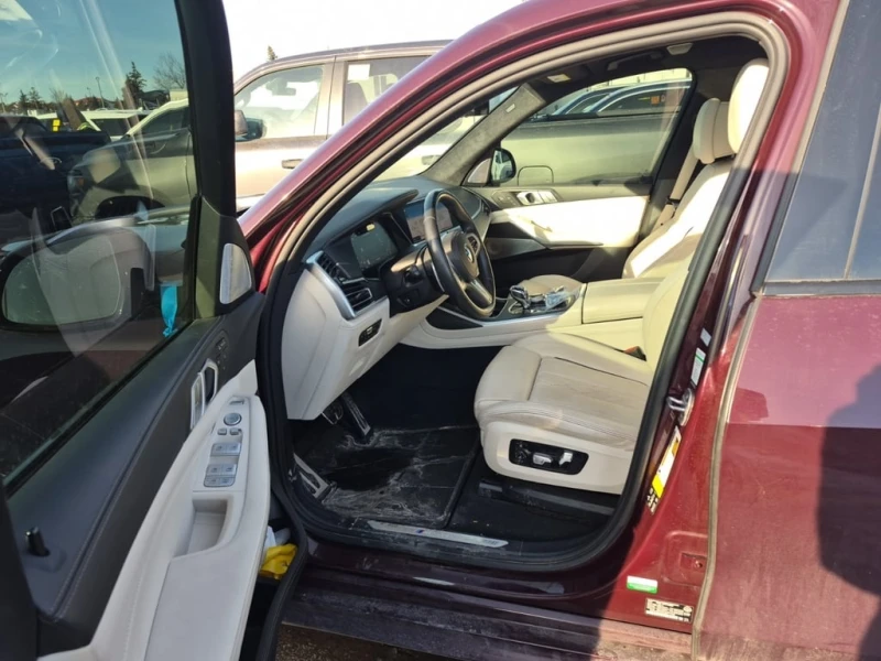 BMW X7 * M50I * CARFAX * ЦЕНА ДО БГ, снимка 7 - Автомобили и джипове - 52989605