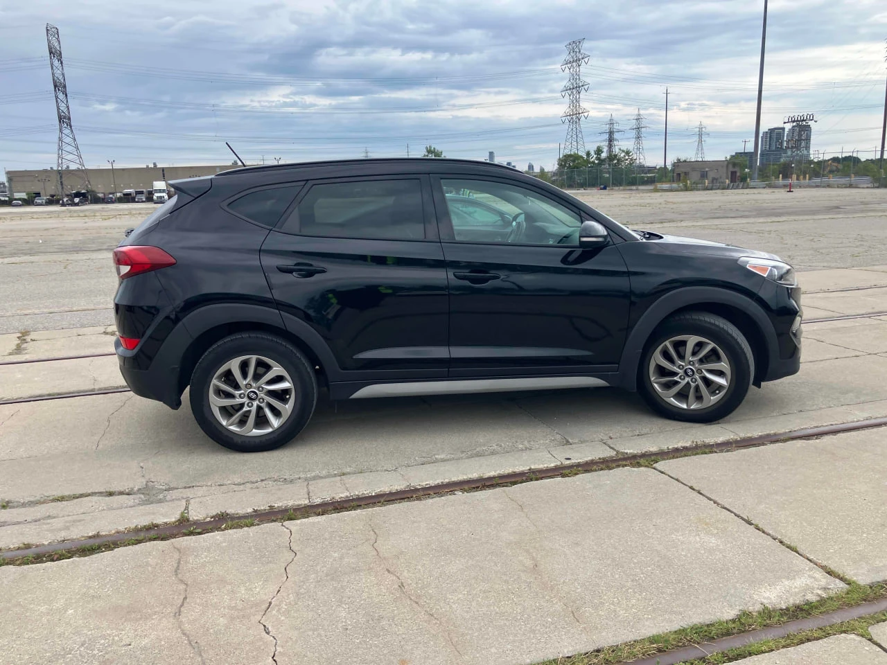 Hyundai Tucson CARFAX* АВТОФИНАНСИРАНЕ* БЕЗ ПЪРВОНАЧАЛНА ВНОСКА*  - изображение 2