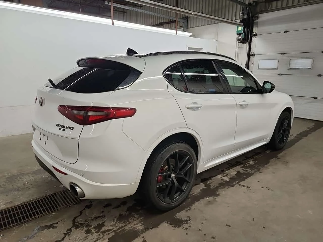 Alfa Romeo Stelvio * TI * ПОДГРЕВ* МЪРТВА ЗОНА* PANO*  - изображение 3