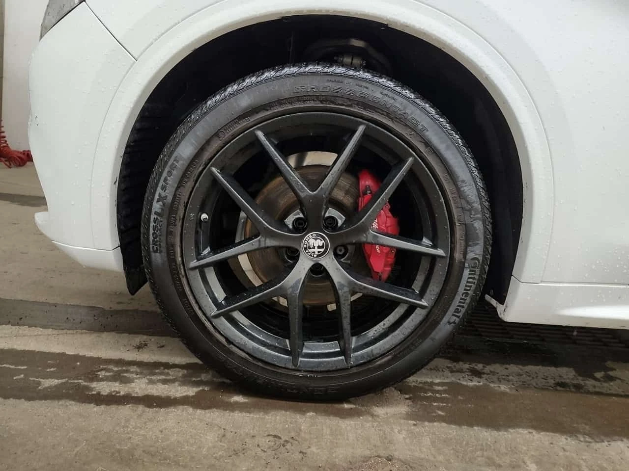 Alfa Romeo Stelvio * TI * ПОДГРЕВ* МЪРТВА ЗОНА* PANO*  - изображение 6