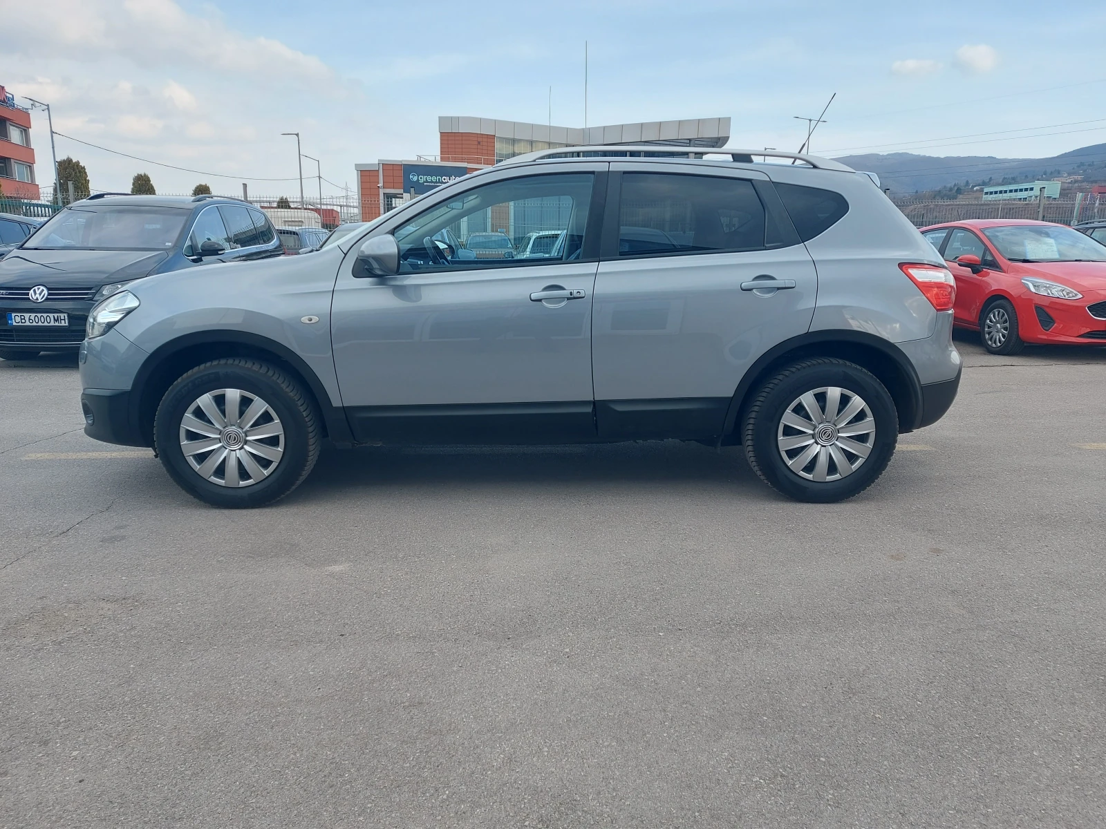 Nissan Qashqai 2.0 i* LPG* 4 x 4* TECNA-FULL EXTRI, снимка 4 - Автомобили и джипове - 53888833