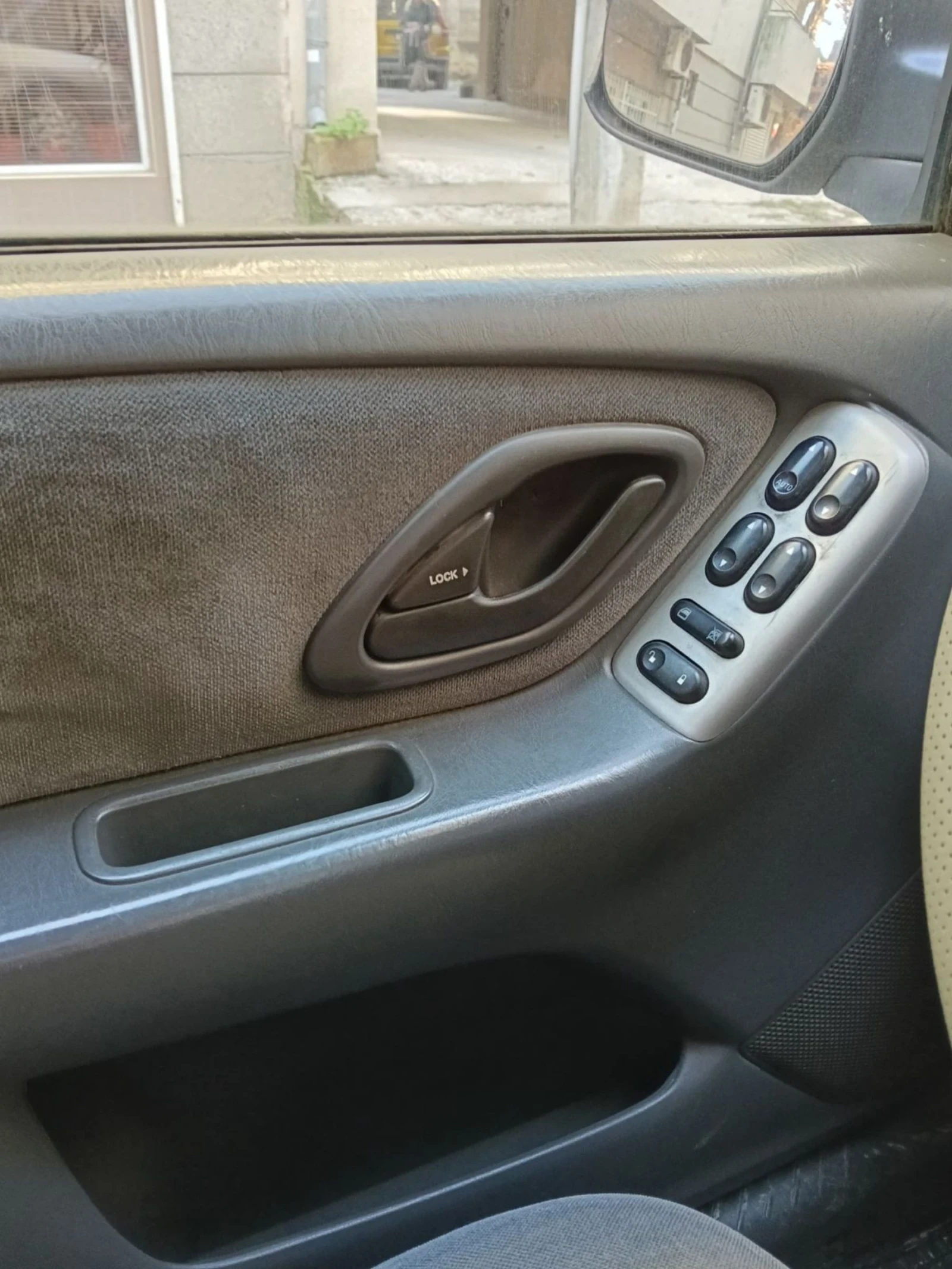 Mazda Tribute | Mobile.bg � ����������� 12