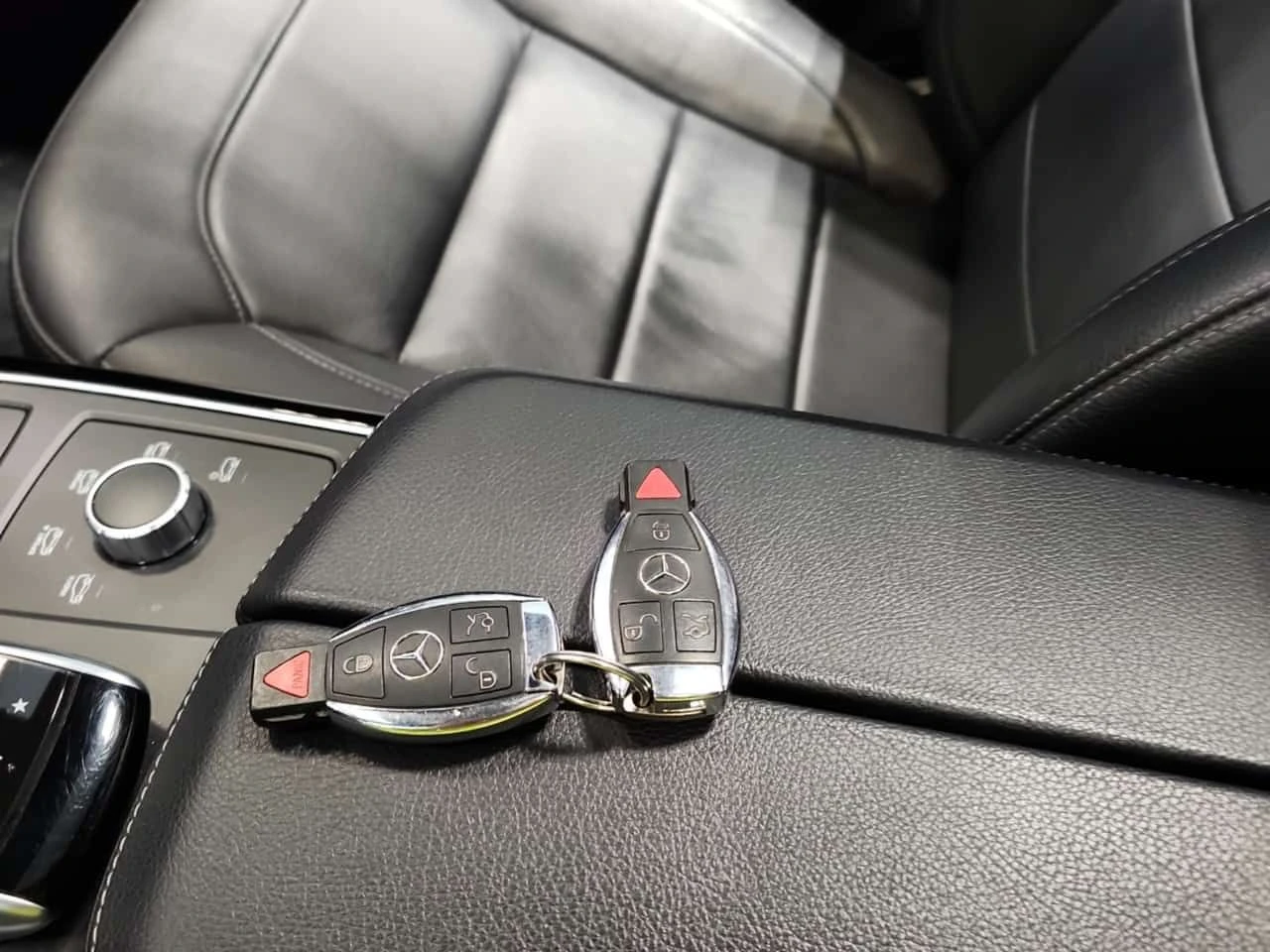 Mercedes-Benz GLE 43 AMG * ДВА КЛЮЧА* ПАНОРАМА* , снимка 8 - Автомобили и джипове - 54034323