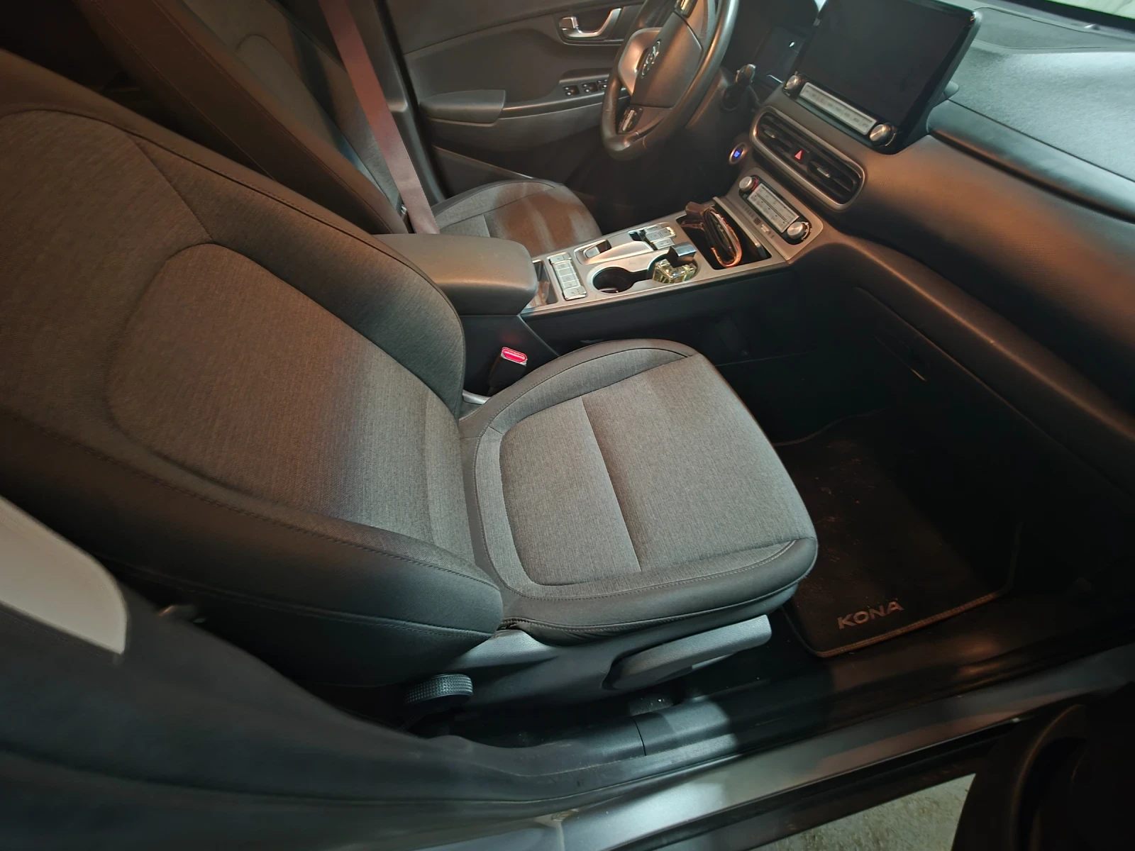 Hyundai Kona 2022/bluelink/64kw/67000km, снимка 6 - Автомобили и джипове - 54046159