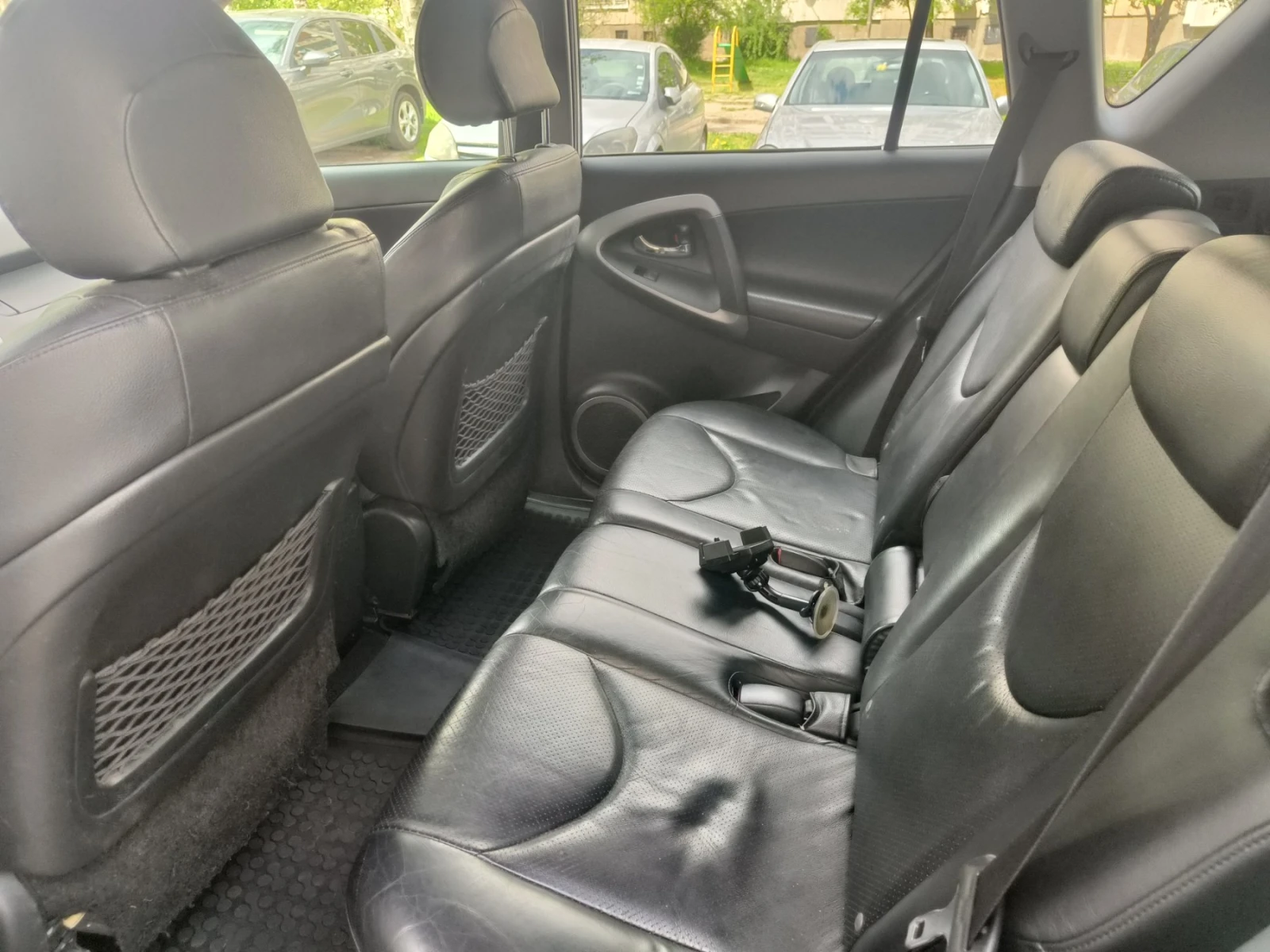 Toyota Rav4 2.2 D-Cat, снимка 8 - Автомобили и джипове - 54296905