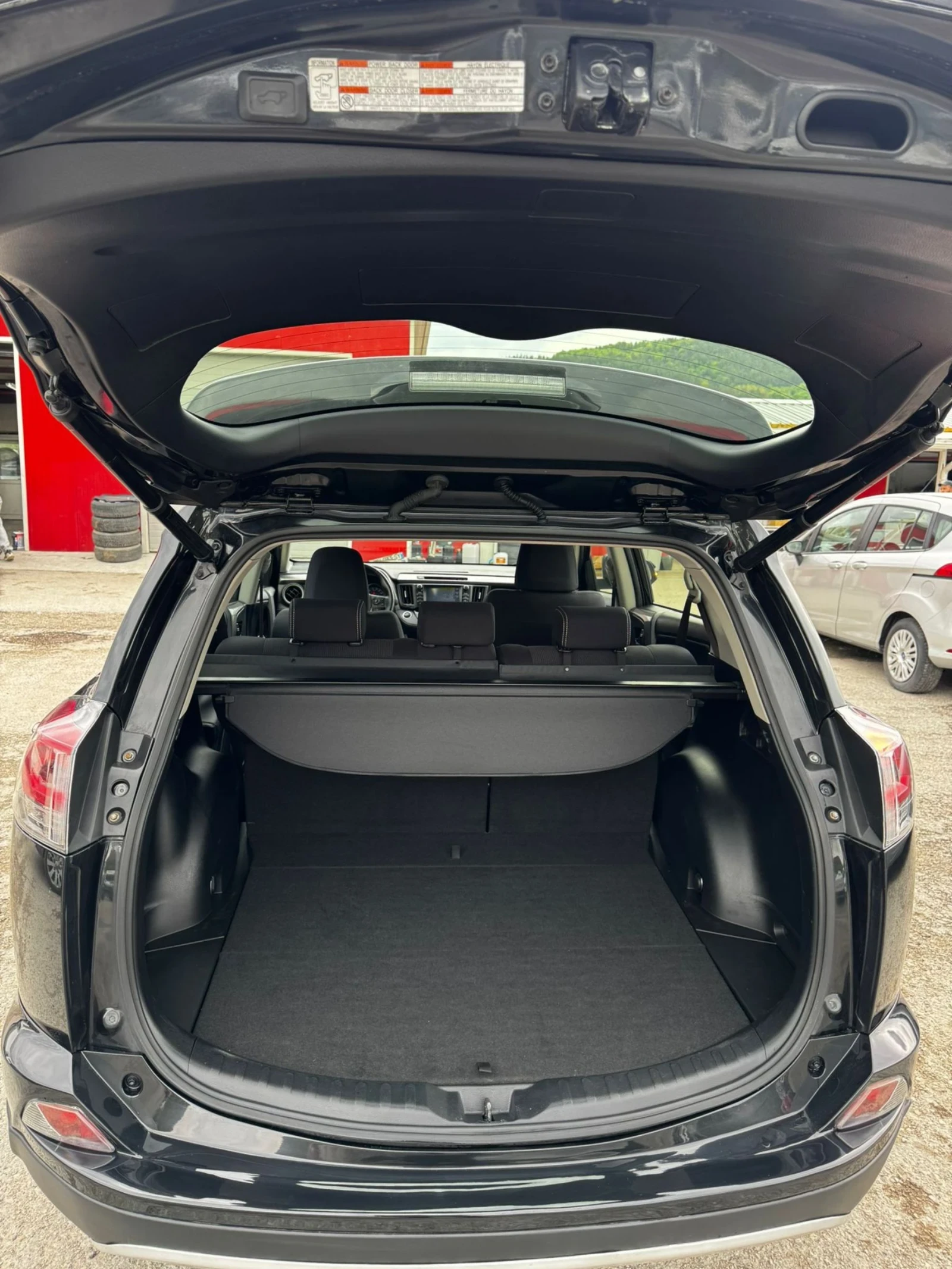 Toyota Rav4 2.0 D-4D, 143к.с., НАВИГАЦИЯ, КАМЕРА, FACELIFT, снимка 4 - Автомобили и джипове - 54404167