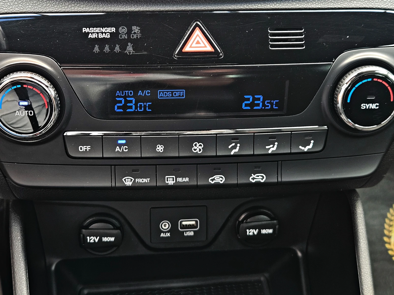 Hyundai Tucson GO!/CAMERA/CAR PLAY/LINE ASSYST/KEYLESS GO/LIZING, снимка 11 - Автомобили и джипове - 54823105