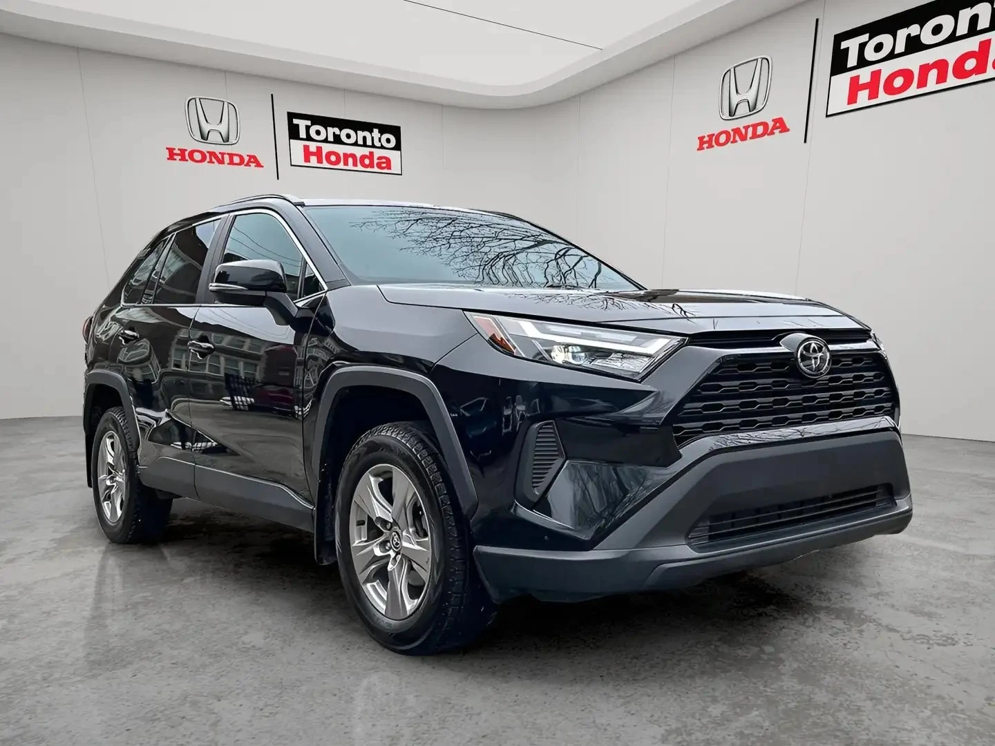 Toyota Rav4 XLE ЦЕНА ДО БЪЛГАРИЯ РЕГИСТРАЦИЯ & АВТОКРЕДИТ, снимка 2 - Автомобили и джипове - 55187256