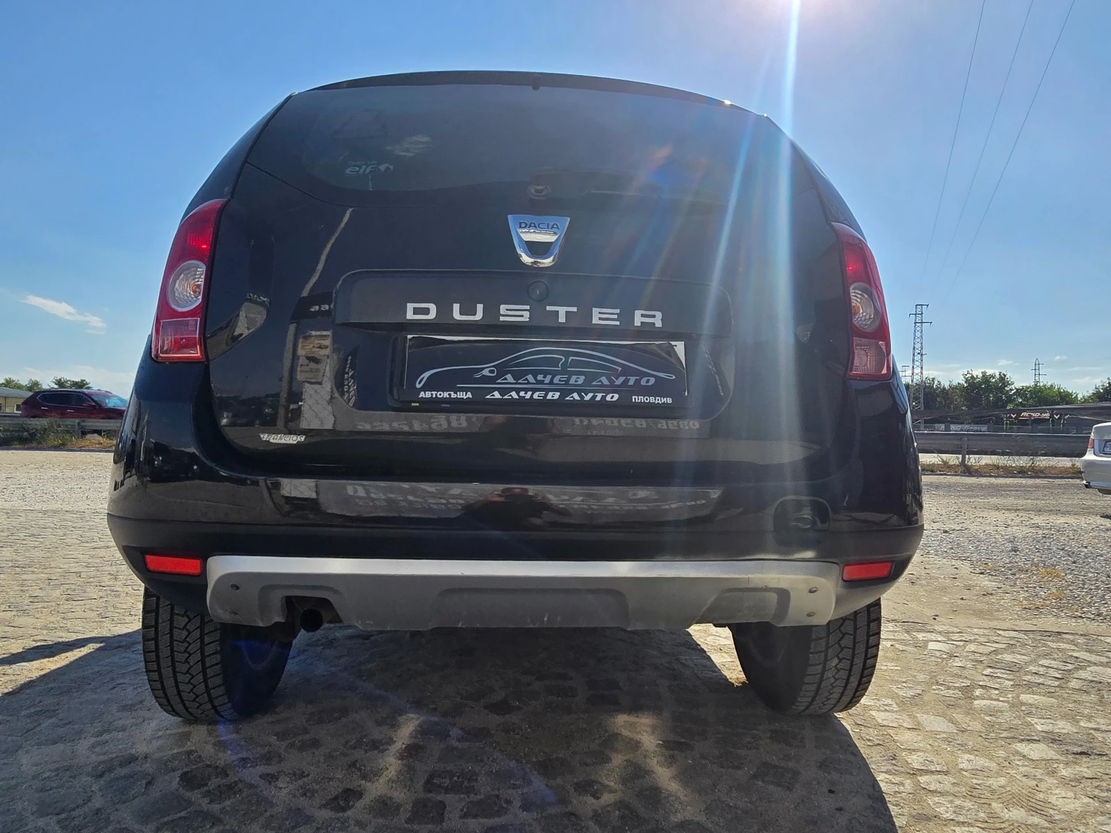 Dacia Duster 12г.1.6-105к.с.ГАЗ, снимка 5 - Автомобили и джипове - 55235155