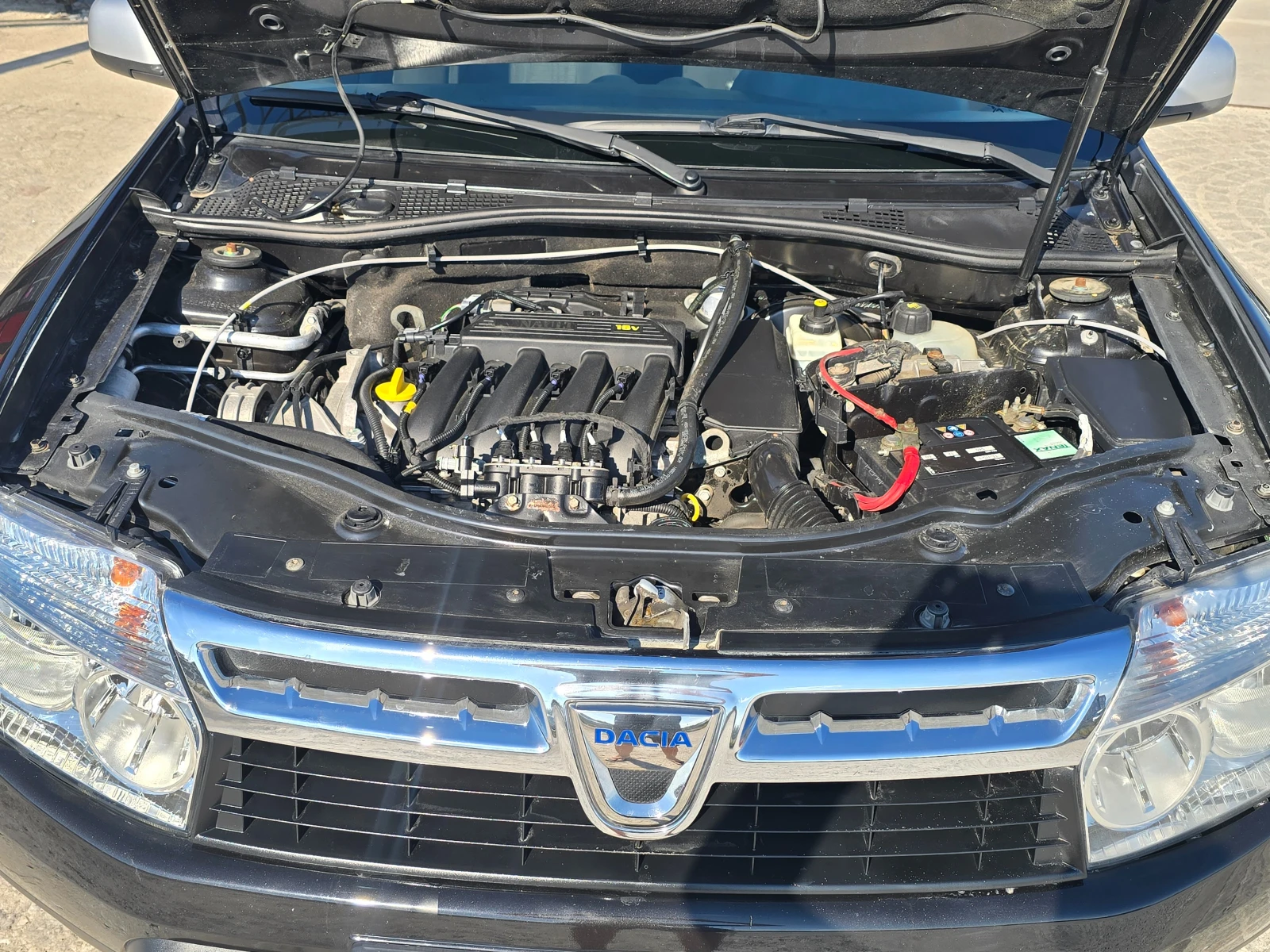 Dacia Duster 12г.1.6-105к.с.ГАЗ, снимка 16 - Автомобили и джипове - 55235155