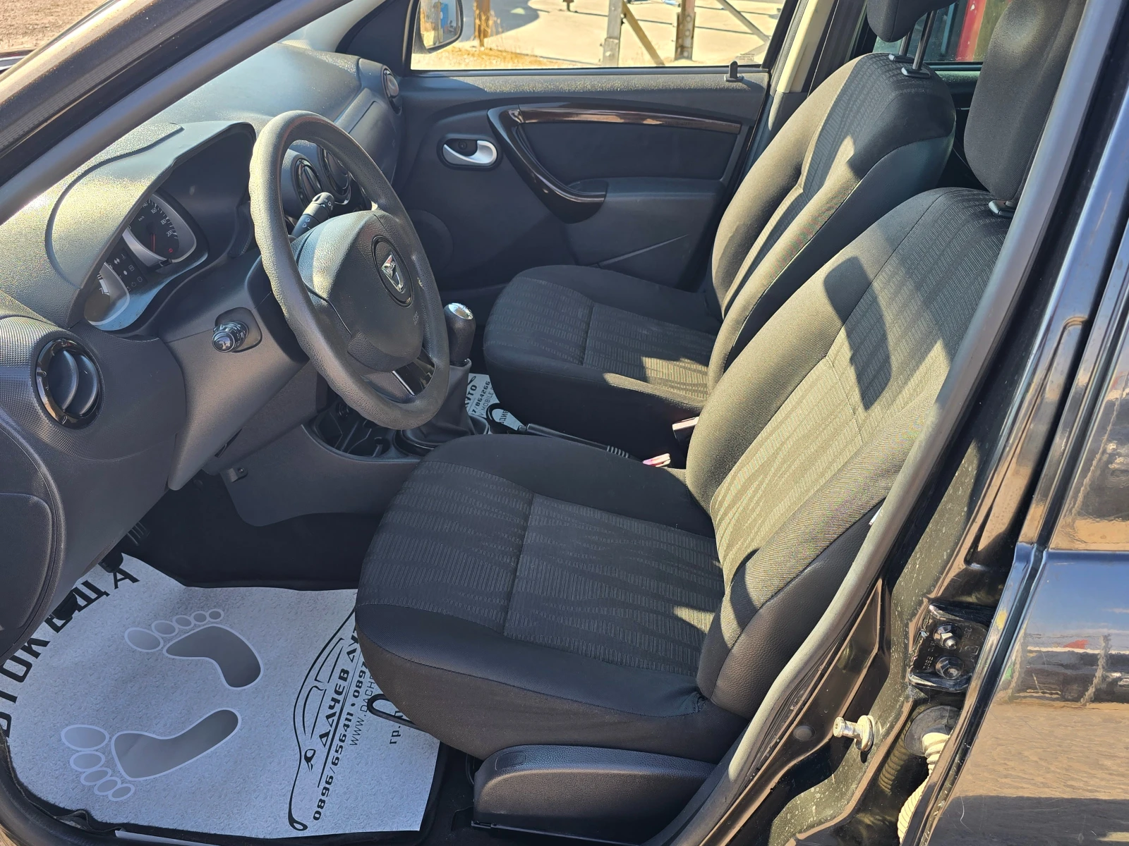 Dacia Duster 12г.1.6-105к.с.ГАЗ, снимка 8 - Автомобили и джипове - 55235155
