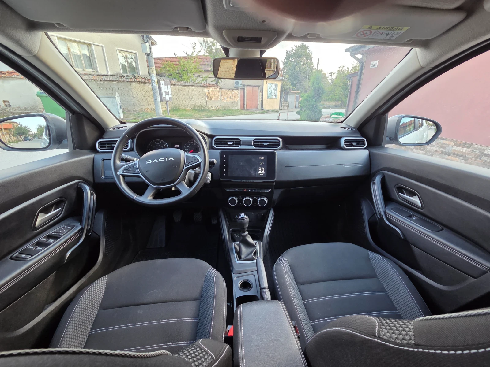 Dacia Duster, снимка 6 - Автомобили и джипове - 56295757