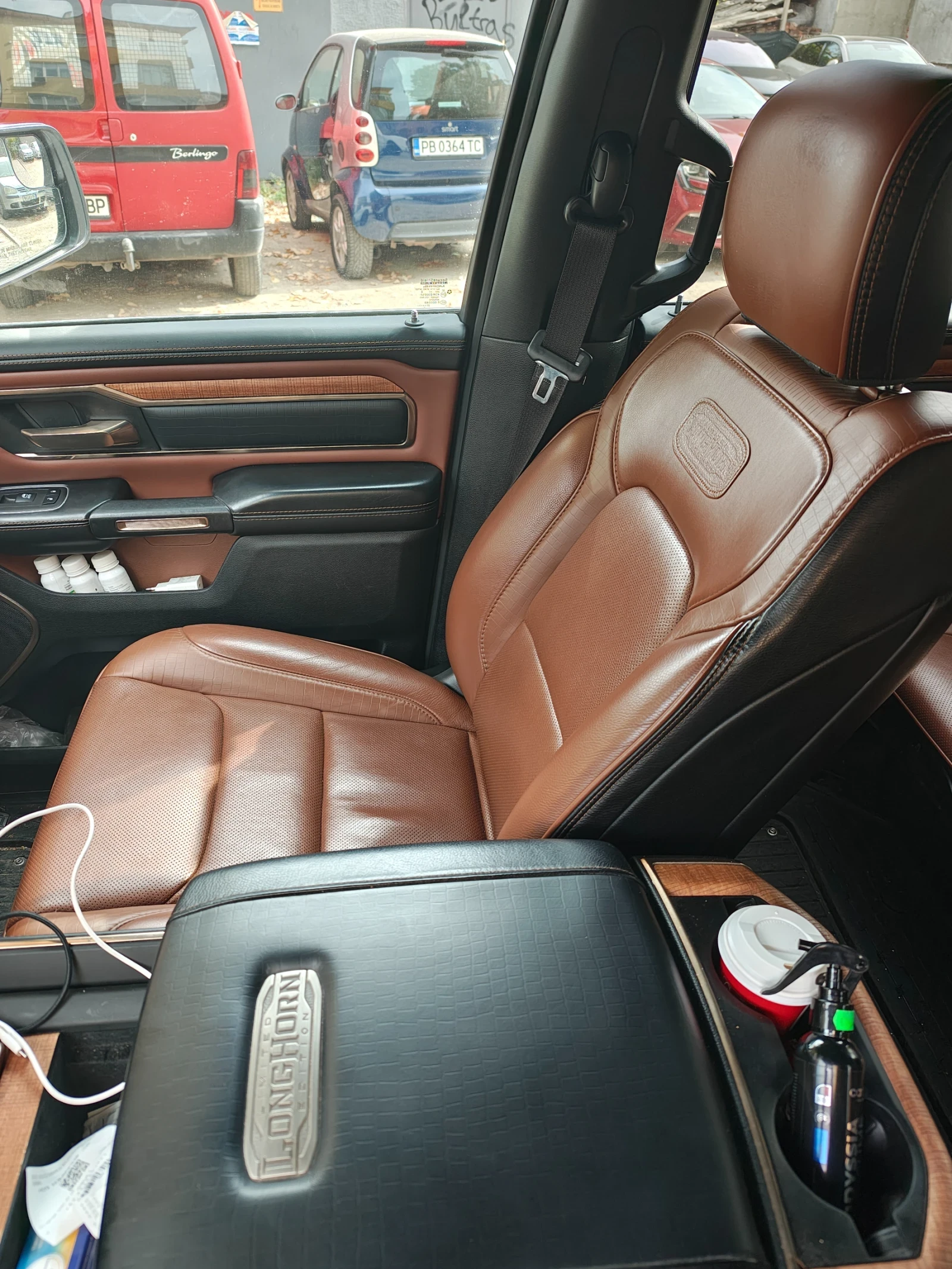 Dodge RAM 1500 Limited Longhorn, снимка 8 - Автомобили и джипове - 56447494