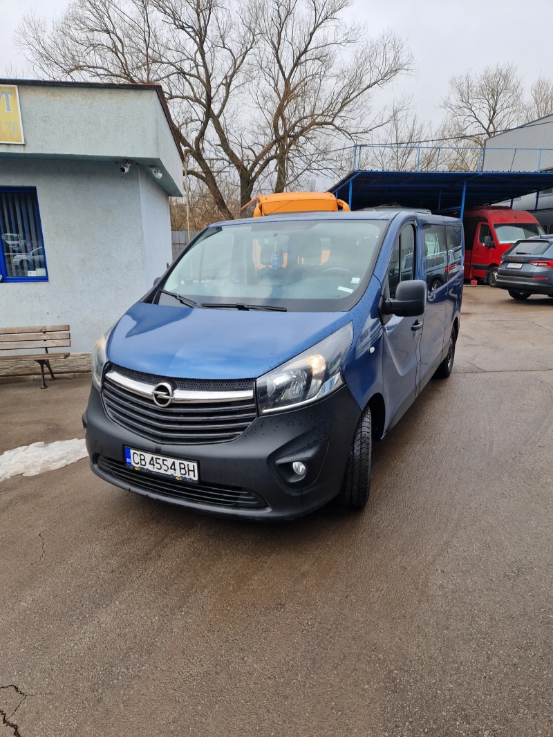 Opel Vivaro, снимка 1 - Бусове и автобуси - 49266906