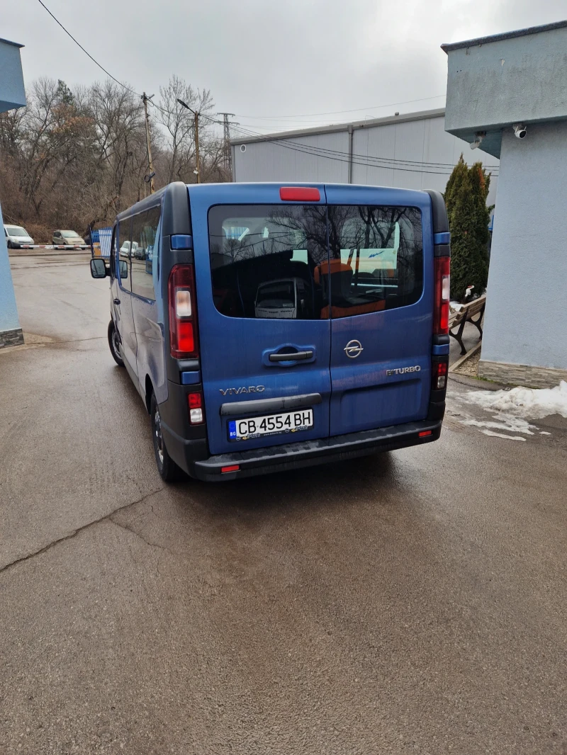 Opel Vivaro, снимка 3 - Бусове и автобуси - 49266906