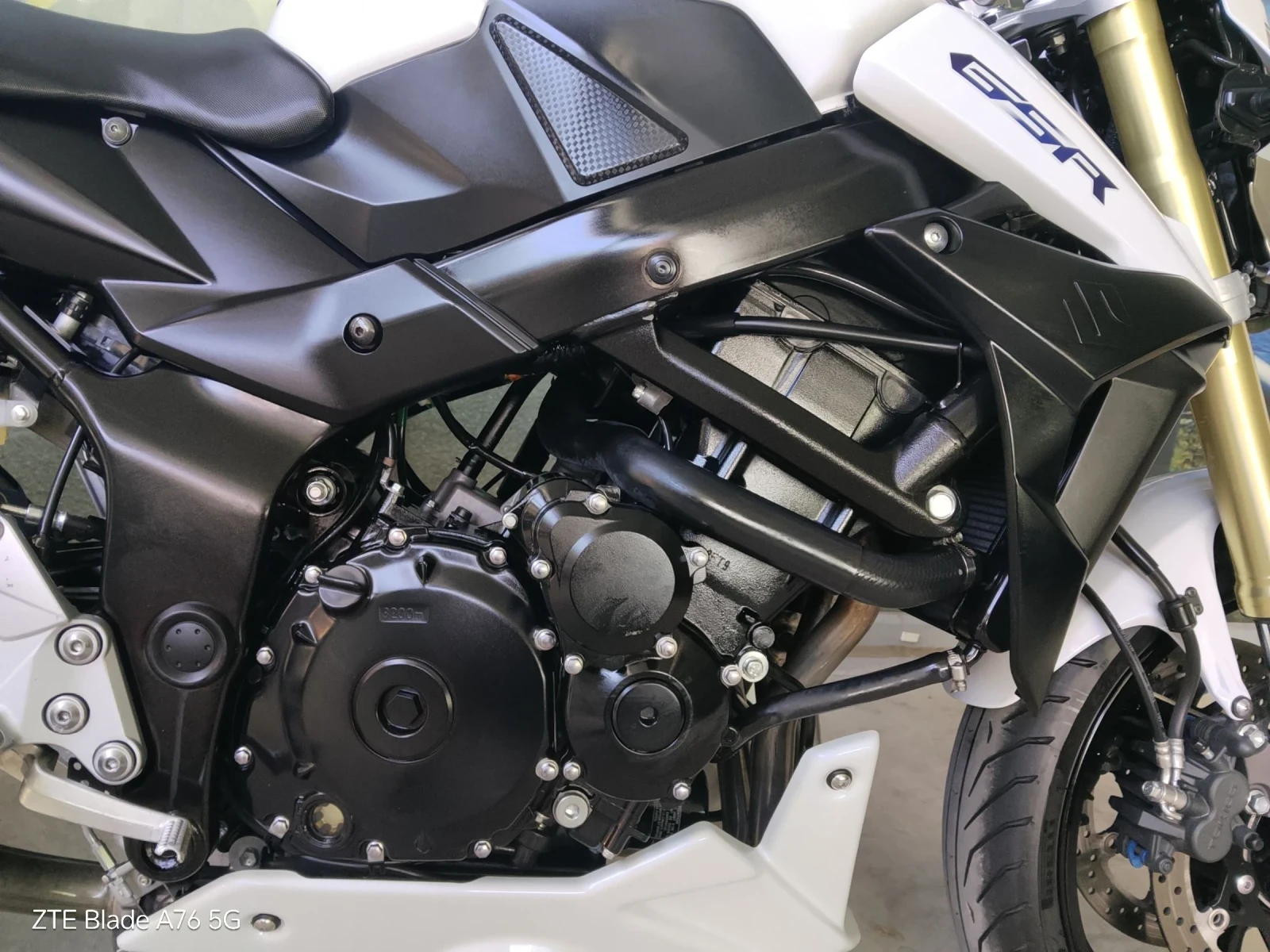 Suzuki Gsr 750, снимка 4 - Мотоциклети и мототехника - 54854957