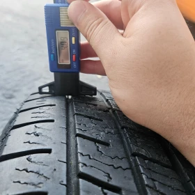 Гуми, снимка 4