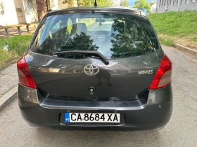 Toyota Yaris 1.3 Автоматик, снимка 16