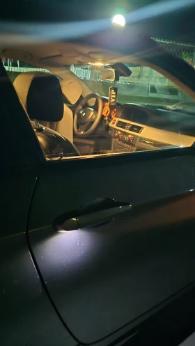 BMW 320, снимка 8