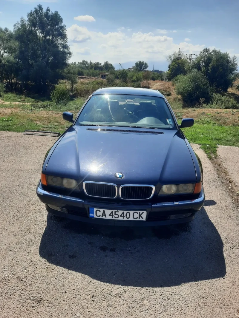 BMW 730 3.0  i   V 8, снимка 1 - Автомобили и джипове - 49090316