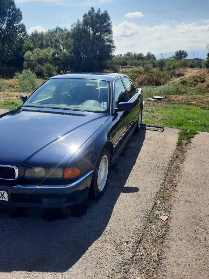 BMW 730 3.0  i, снимка 2 - Автомобили и джипове - 47160990