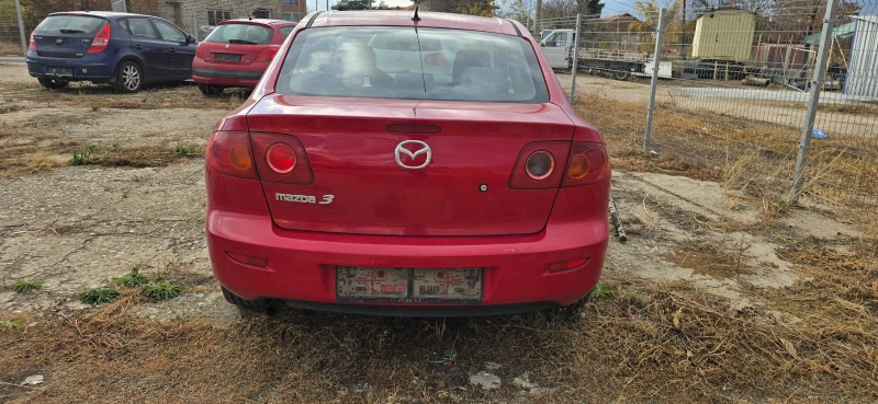 Mazda 3 1.6i 105кс, снимка 5 - Автомобили и джипове - 48068052