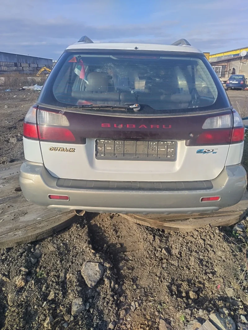 Subaru Outback, снимка 3 - Автомобили и джипове - 48394057