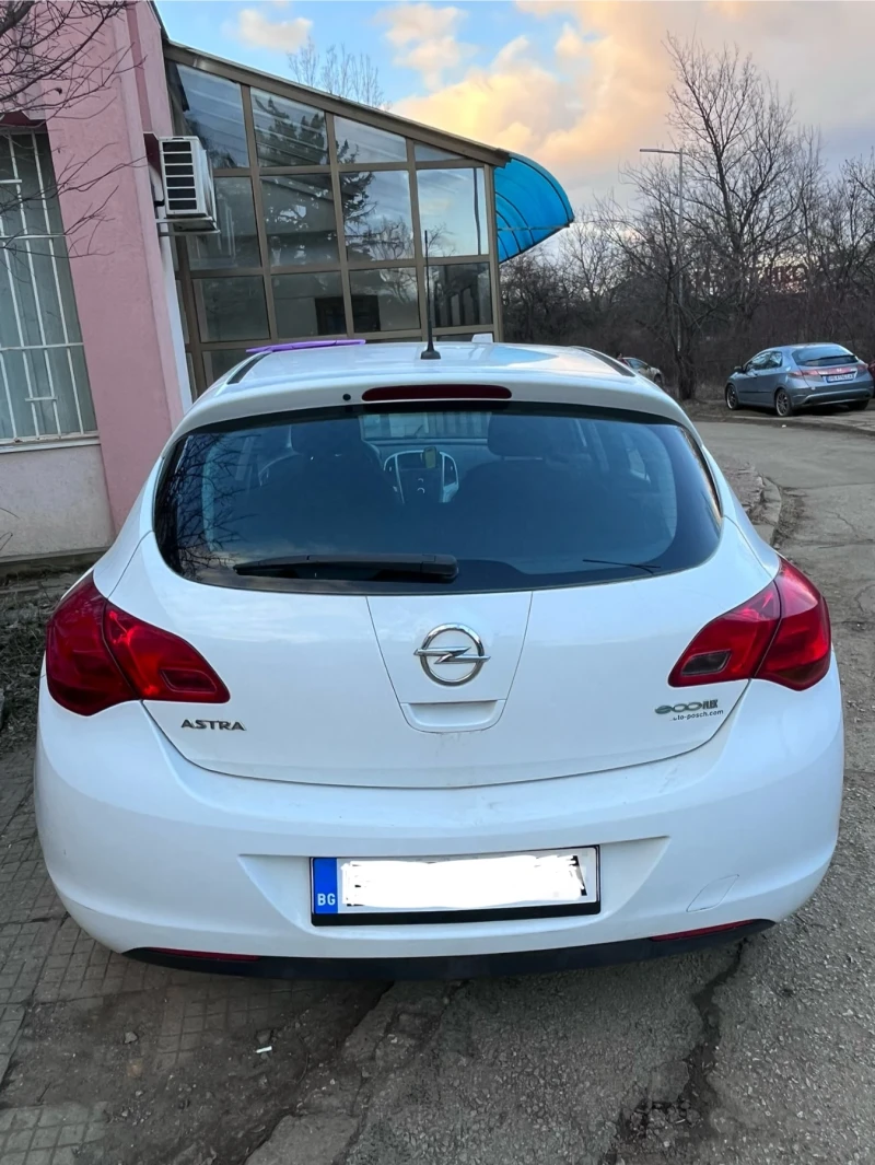 Opel Astra, снимка 2 - Автомобили и джипове - 48974494