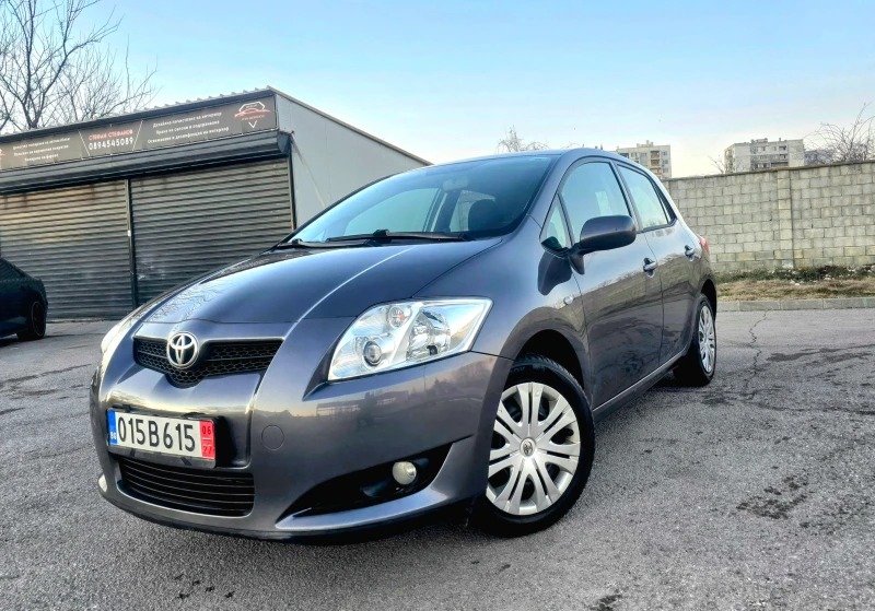 Toyota Auris ПЕРФЕКТЕН/ПАРКТРОНИК/1.6VVT-i, снимка 1 - Автомобили и джипове - 49462600