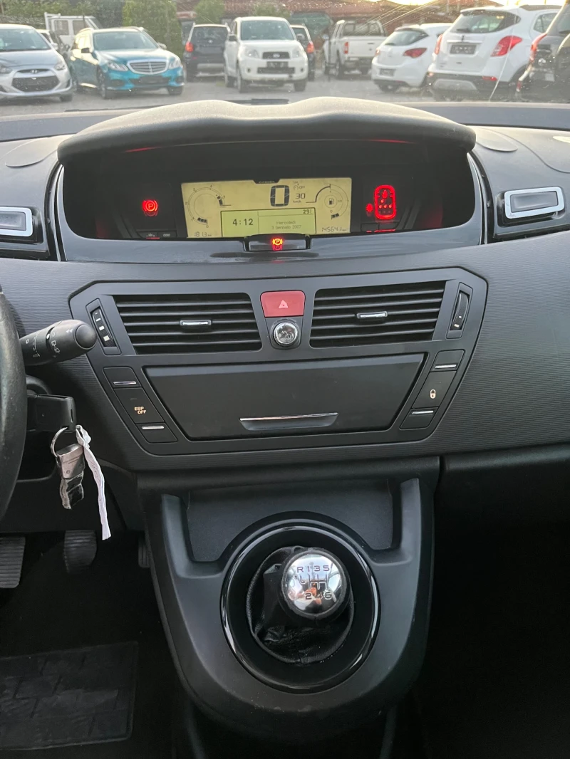 Citroen C4 Picasso 1.6 HDI, снимка 15 - Автомобили и джипове - 51635349