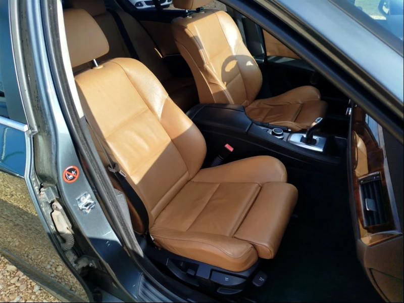 BMW 523 523i LCl* M pack, снимка 11 - Автомобили и джипове - 52504608